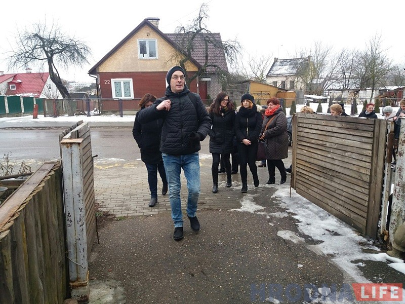 Вялiкая група бязвізавых турыстаў наведала музей Януша Парулiса Вялiкая група бязвізавых турыстаў наведала музей Януша Парулiса