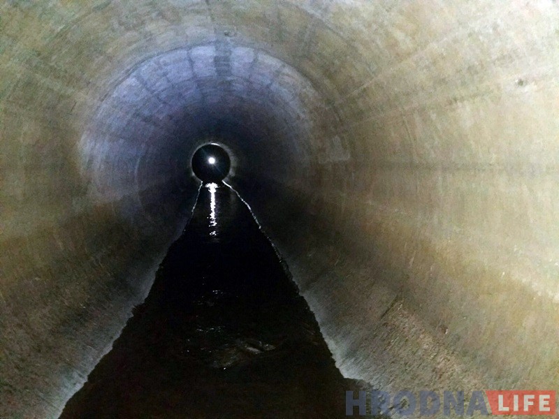 Невядомы падземны Гродна: дзігер паказаў самы доўгі калектар у горадзе Невядомы падземны Гродна: дзігер паказаў самы доўгі калектар у горадзе