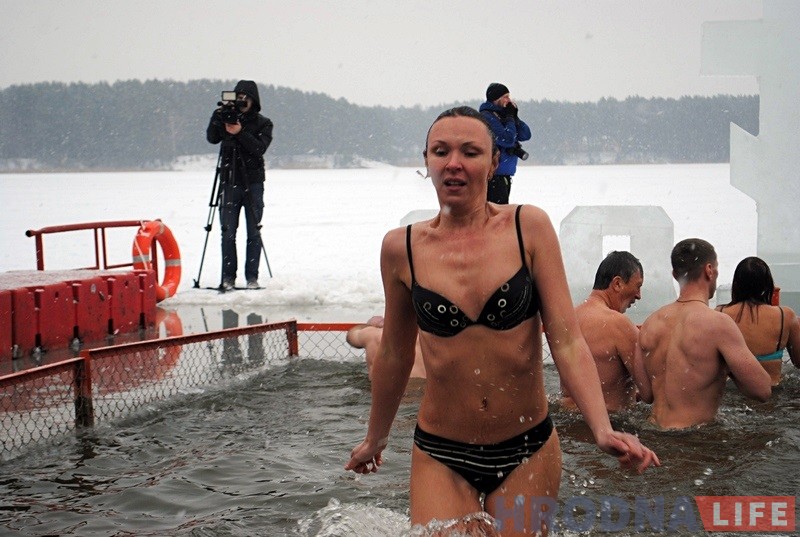Гродзенцы на Юбілейным возеры святкавалі Вадохрышча Гродзенцы на Юбілейным возеры святкавалі Вадохрышча