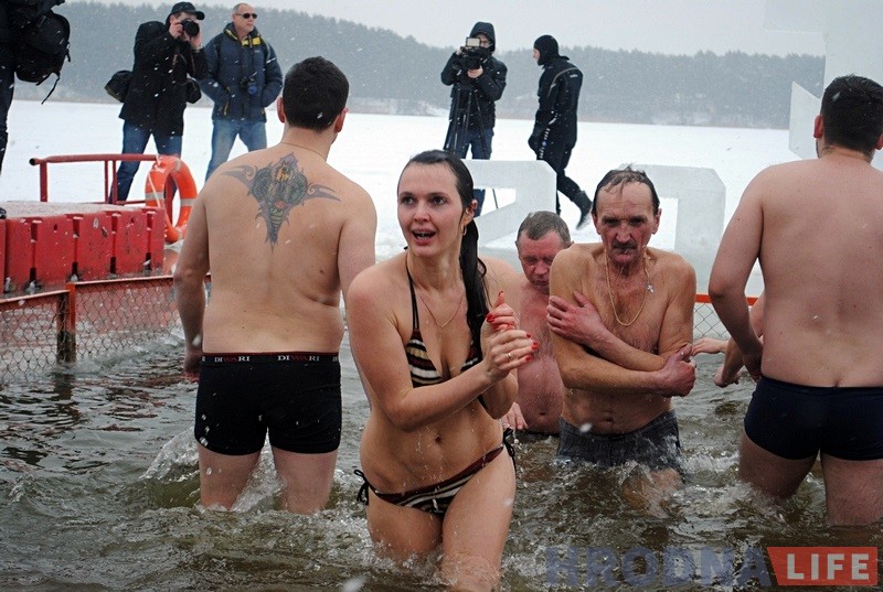 Гродзенцы на Юбілейным возеры святкавалі Вадохрышча Гродзенцы на Юбілейным возеры святкавалі Вадохрышча