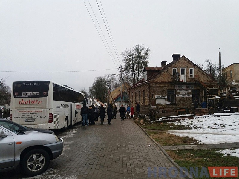 Вялiкая група бязвізавых турыстаў наведала музей Януша Парулiса Вялiкая група бязвізавых турыстаў наведала музей Януша Парулiса