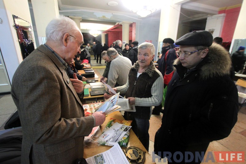 Клуб калекцыянераў вярнуўся ў цэнтр горада і плануе ладзіць кірмашы на Замкавай Клуб калекцыянераў вярнуўся ў цэнтр горада і плануе ладзіць кірмашы на Замкавай