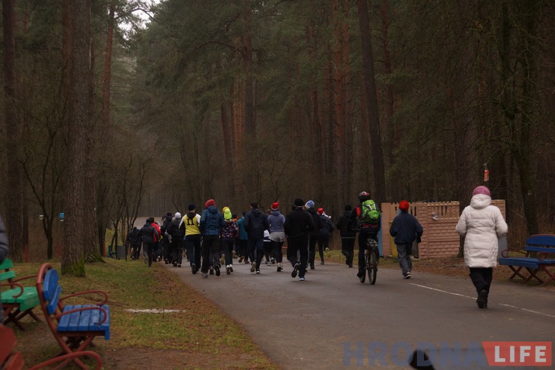 У навагоднім забегу цвярозасці ў Гродне ўпершыню паўдзельнічалі замежнікі і гіравікі У навагоднім забегу цвярозасці ў Гродне ўпершыню паўдзельнічалі замежнікі і гіравікі