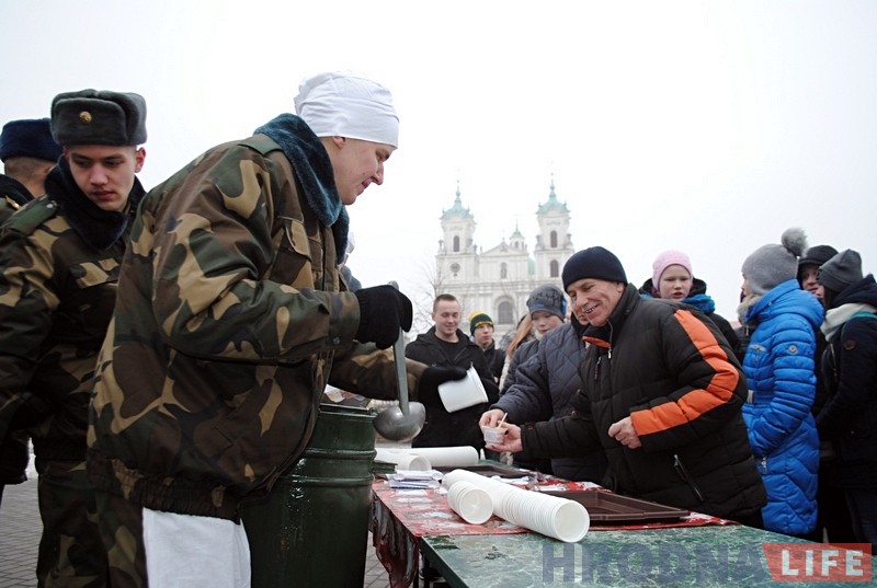 23 лютага наступіла на Савецкай плошчы на пяць дзён раней 23 лютага наступіла на Савецкай плошчы на пяць дзён раней