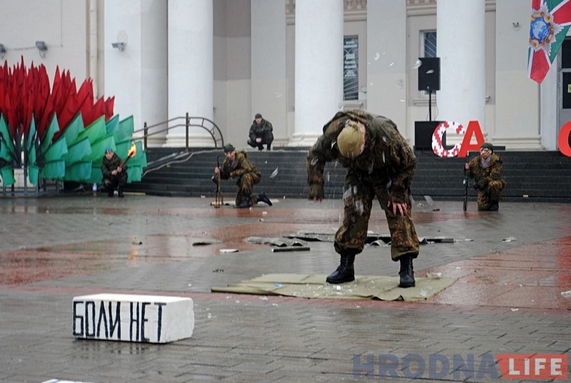 23 лютага наступіла на Савецкай плошчы на пяць дзён раней 23 лютага наступіла на Савецкай плошчы на пяць дзён раней