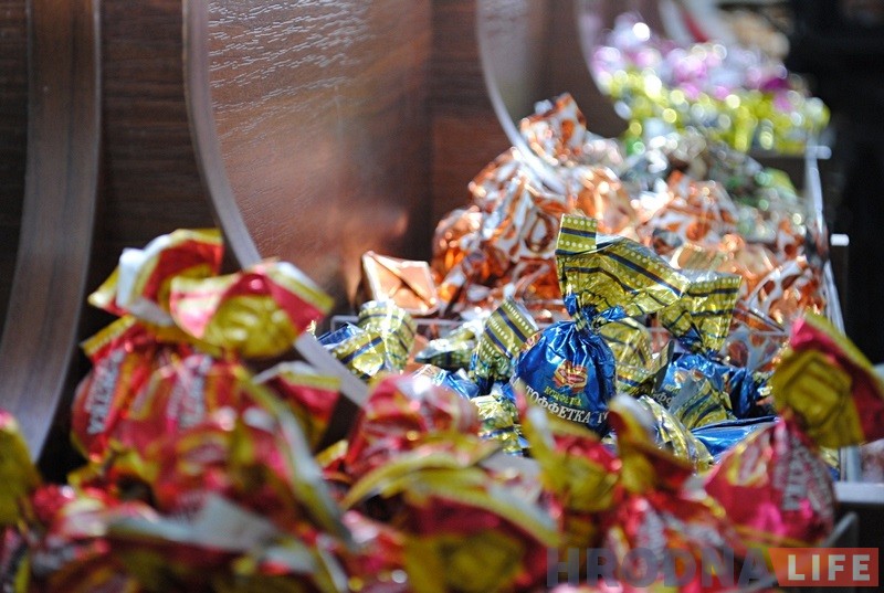 У цэнтры Гродна адкрылася фірмовая крама і шакаладны бар "Камунарка" У цэнтры Гродна адкрылася фірмовая крама і шакаладны бар "Камунарка"