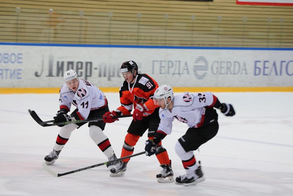 У Салігорску гродзенскія хакеісты вырашылі зыход сустрэчы за 3,5 хвіліны