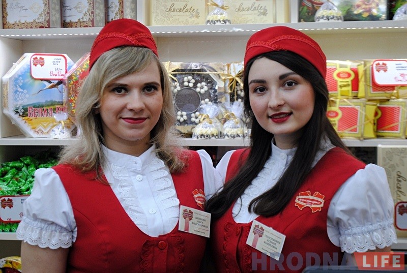 У цэнтры Гродна адкрылася фірмовая крама і шакаладны бар "Камунарка" У цэнтры Гродна адкрылася фірмовая крама і шакаладны бар "Камунарка"