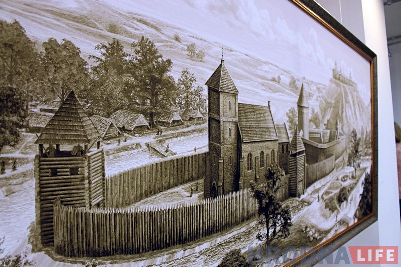 Як выглядалі замкі сярэднявечнай Літвы паказваюць у Гродзенскай выставачнай зале Як выглядалі замкі сярэднявечнай Літвы паказваюць у Гродзенскай выставачнай зале