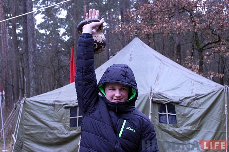 Фотарэпартаж: У Пышках адзначылі масленіцу масавымі гуляннямі Фотарэпартаж: У Пышках адзначылі масленіцу масавымі гуляннямі