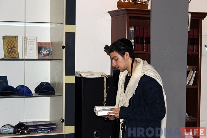 "Прыехаць і памаліцца - гэта цуд". Англійскія школьнікі наведалі Гродна і ўшанавалі памяць мясцовых яўрэяў "Прыехаць і памаліцца - гэта цуд". Англійскія школьнікі наведалі Гродна і ўшанавалі памяць мясцовых яўрэяў