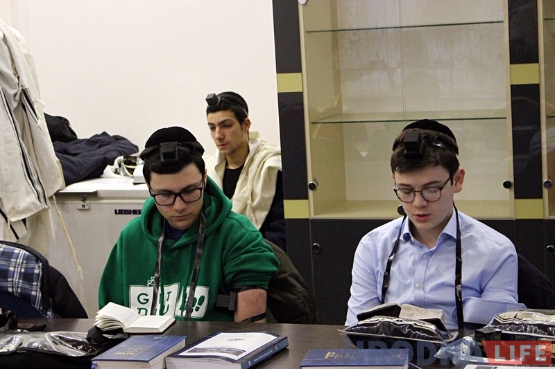 "Прыехаць і памаліцца - гэта цуд". Англійскія школьнікі наведалі Гродна і ўшанавалі памяць мясцовых яўрэяў "Прыехаць і памаліцца - гэта цуд". Англійскія школьнікі наведалі Гродна і ўшанавалі памяць мясцовых яўрэяў