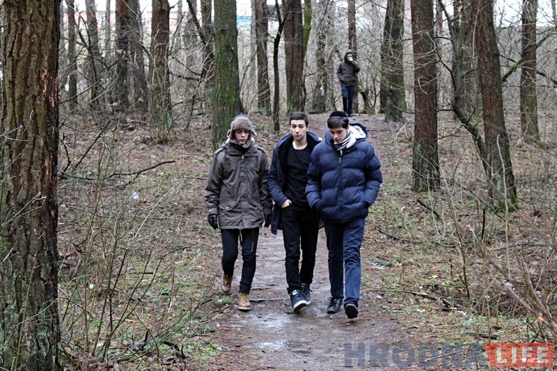 "Прыехаць і памаліцца - гэта цуд". Англійскія школьнікі наведалі Гродна і ўшанавалі памяць мясцовых яўрэяў "Прыехаць і памаліцца - гэта цуд". Англійскія школьнікі наведалі Гродна і ўшанавалі памяць мясцовых яўрэяў