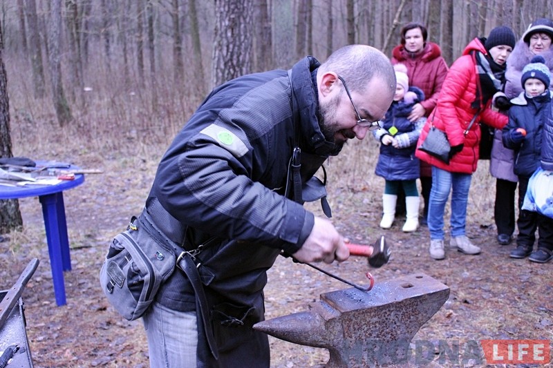 Фотарэпартаж: У Пышках адзначылі масленіцу масавымі гуляннямі Фотарэпартаж: У Пышках адзначылі масленіцу масавымі гуляннямі