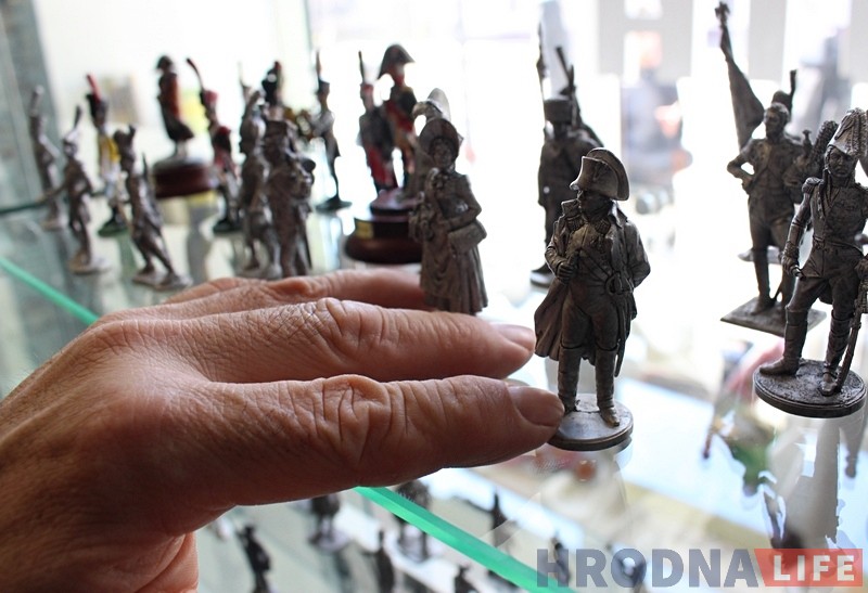 "Салдацікі - мая любоў". Гродзенскі калекцыянер расказаў пра свае цэнныя фiгуркi "Салдацікі - мая любоў". Гродзенскі калекцыянер расказаў пра свае цэнныя фiгуркi