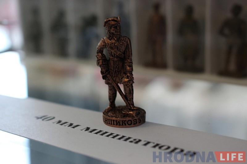 "Салдацікі - мая любоў". Гродзенскі калекцыянер расказаў пра свае цэнныя фiгуркi "Салдацікі - мая любоў". Гродзенскі калекцыянер расказаў пра свае цэнныя фiгуркi