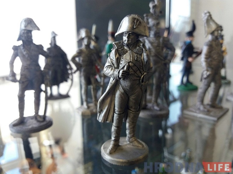 "Салдацікі - мая любоў". Гродзенскі калекцыянер расказаў пра свае цэнныя фiгуркi "Салдацікі - мая любоў". Гродзенскі калекцыянер расказаў пра свае цэнныя фiгуркi