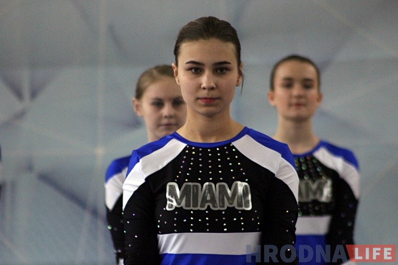 Фотарэпартаж: У Гродне прайшлі спаборніцтвы юных чырлiдараў Фотарэпартаж: У Гродне прайшлі спаборніцтвы юных чырлiдараў