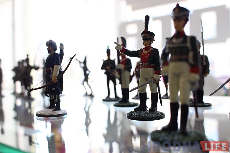 "Салдацікі - мая любоў". Гродзенскі калекцыянер расказаў пра свае цэнныя фiгуркi "Салдацікі - мая любоў". Гродзенскі калекцыянер расказаў пра свае цэнныя фiгуркi