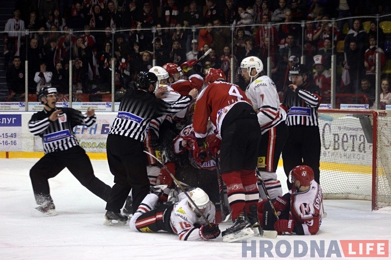 "Нёман" абыграў "Гомель" у першым паўфінальным матчы Кубка прэзідэнта "Нёман" абыграў "Гомель" у першым паўфінальным матчы Кубка прэзідэнта