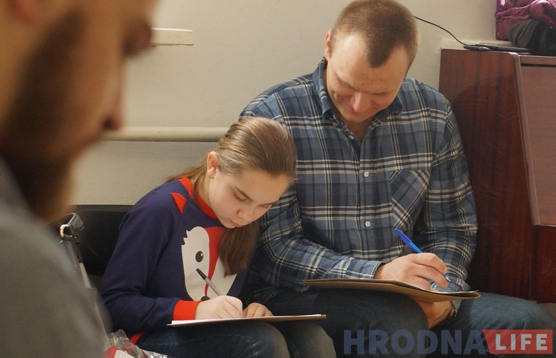 У школах пачынаюцца сходы для бацькоў будучых першакласнікаў: дзе сёлета будуць беларускія класы? У школах пачынаюцца сходы для бацькоў будучых першакласнікаў: дзе сёлета будуць беларускія класы?