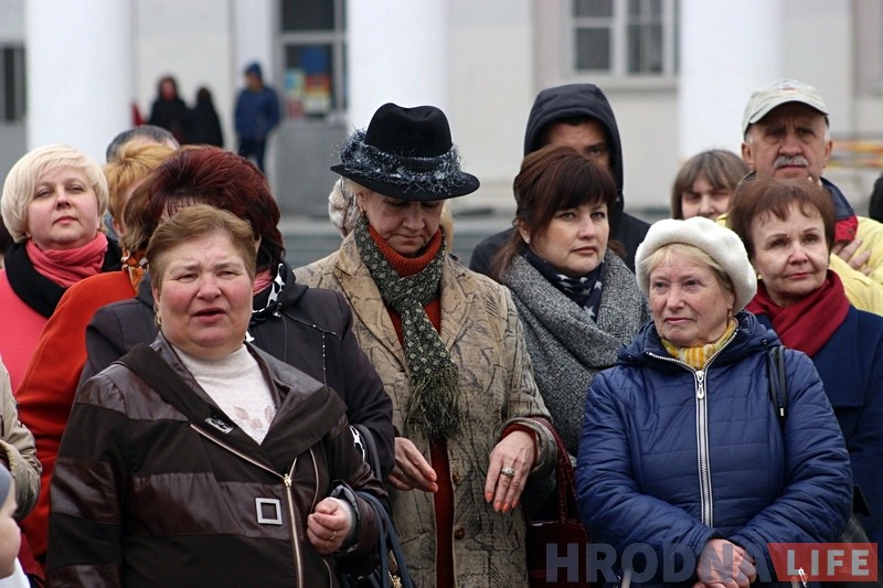Аляксандр Саладуха на Савецкай плошчы адкрыў буйную выставу-кірмаш "КРЯК" Аляксандр Саладуха на Савецкай плошчы адкрыў буйную выставу-кірмаш "КРЯК"
