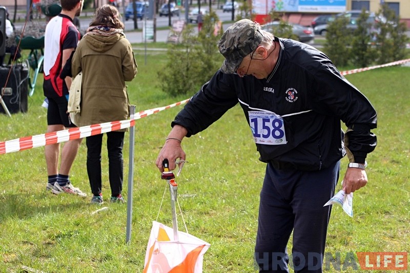 "Адкрыты Кубак Гродна - 2017" па спартовым арыентаванні праходзіць у горадзе і ваколіцах нягледзячы на кепскае надвор'е "Адкрыты Кубак Гродна - 2017" па спартовым арыентаванні праходзіць у горадзе і ваколіцах нягледзячы на кепскае надвор'е