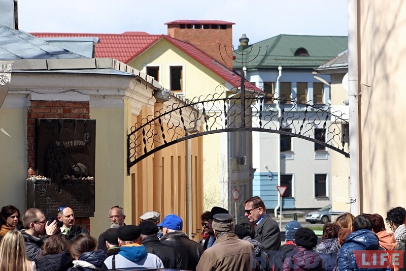 "Аднавіць рысы іх твараў". Гродзенскія яўрэі правялі "Марш Жыцця" "Аднавіць рысы іх твараў". Гродзенскія яўрэі правялі "Марш Жыцця"