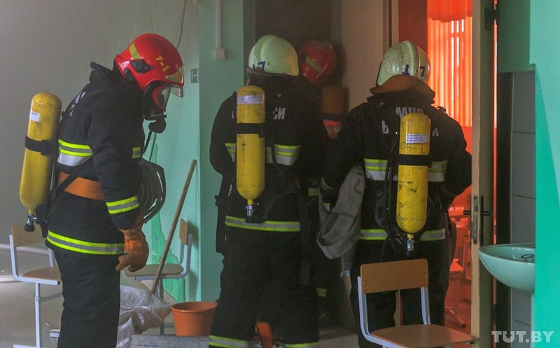 У цэнтры Гродна гарэла школа, эвакуіраваны 93 чалавекі