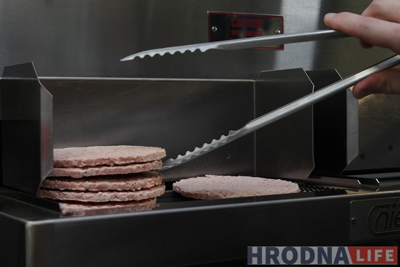 Першы, але не апошні. У Гродне ўрачыста адкрылі Burger King Першы, але не апошні. У Гродне ўрачыста адкрылі Burger King