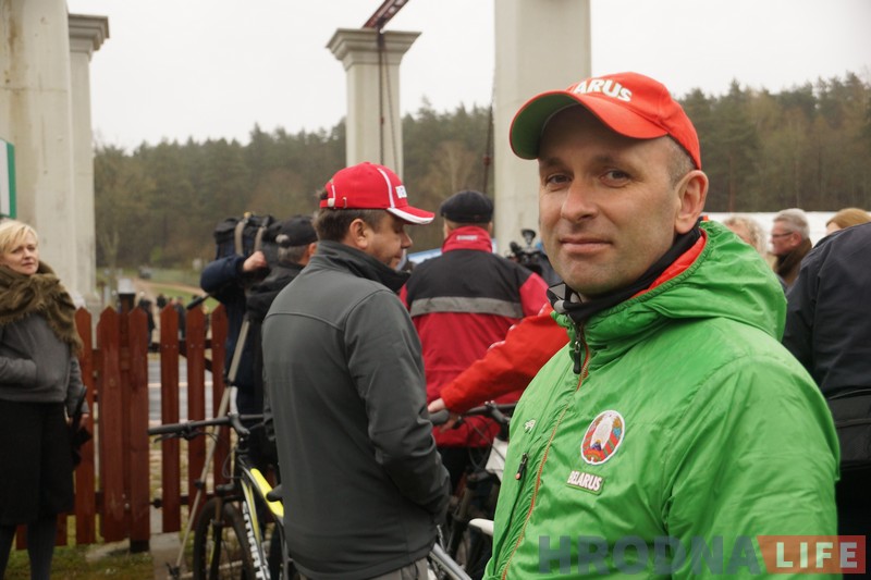 Па вадзе, на ровары і пешшу. Перайсці мяжу на Аўгустоўскім канале стала прасцей