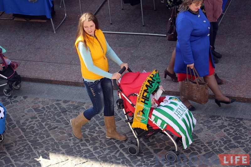 Ад Майдадыра да піратаў: у Гродне прайшоў трэці парад дзіцячых вазкоў Ад Майдадыра да піратаў: у Гродне прайшоў трэці парад дзіцячых вазкоў