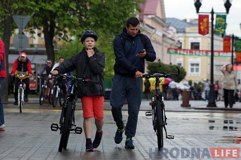 Масавым велапрабегам сотні гродзенцаў адкрылі новы сезон Масавым велапрабегам сотні гродзенцаў адкрылі новы сезон