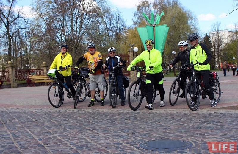 Польскія велатурысты ў бязвізавым Гродне: "Людзі ветлівыя і горад прыгожы, але для велааматараў непрыстасаваны"