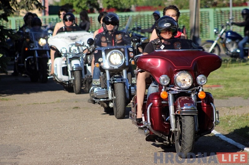 Паказ мод, уручэнне ордэнаў маці і рэгістрацыя дзіцяці Івана Ціхана: у Гродне адзначылі стогадовы юбілей ЗАГСаў Паказ мод, уручэнне ордэнаў маці і рэгістрацыя дзіцяці Івана Ціхана: у Гродне адзначылі стогадовы юбілей ЗАГСаў