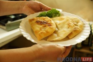 Чабурэкі па-гродзенску: рэканструкцыя 90-х і турыстычная атракцыя бязвізавага Гродна Чабурэкі па-гродзенску: рэканструкцыя 90-х і турыстычная атракцыя бязвізавага Гродна