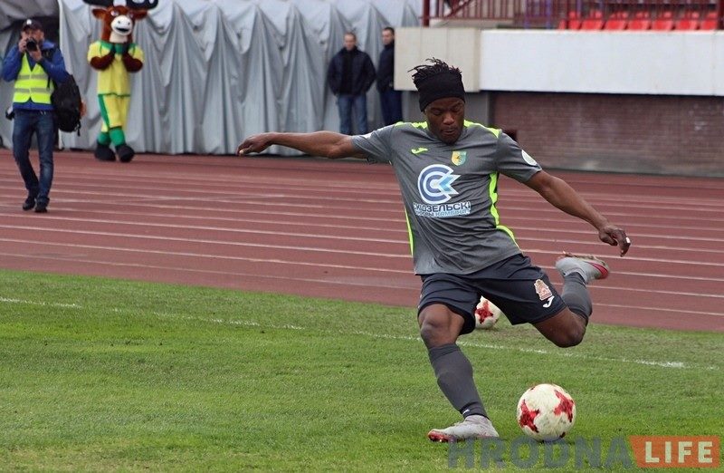 Камерунскі гулец "Нёмана" Абуна: "Магчыма, дзякуючы працы ў Гродне, мяне зноў выклічуць у зборную"