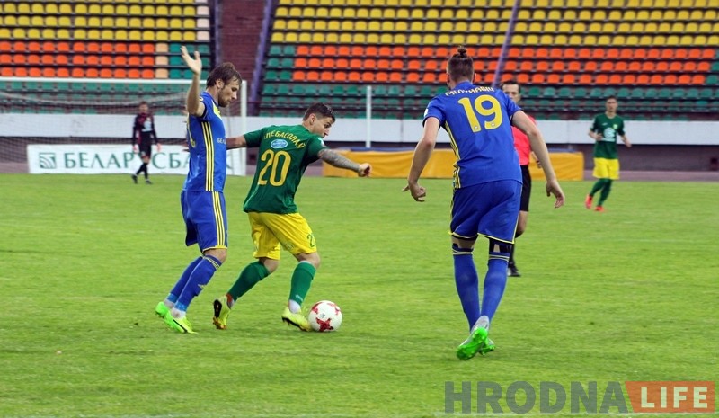 За такую каманду не сорамна! "Нёман" на сваім стадыёне ў сур'ёзнай барацьбе саступіў БАТЭ За такую каманду не сорамна! "Нёман" на сваім стадыёне ў сур'ёзнай барацьбе саступіў БАТЭ