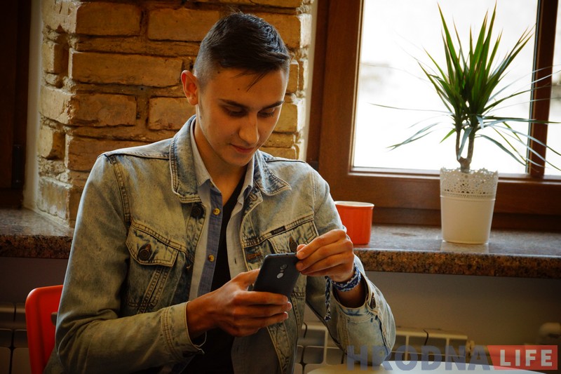 Рэцэпт на крызіс – каханне і паэзія. Першы “паэтычны аўторак” прайшоў Гродне Рэцэпт на крызіс – каханне і паэзія. Першы “паэтычны аўторак” прайшоў Гродне