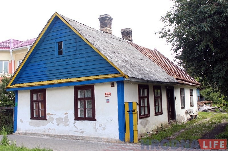 "Мой дзед закапаў у двары нямецкі БТР". Гродзенец перад зносам cвайго дома на Валковіча прапануе абследаваць тэрыторыю