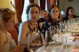 Ад бельгійскага шакаладу да беларускай самагонкі: як смакаваў Гродна сталічным гурманам Ад бельгійскага шакаладу да беларускай самагонкі: як смакаваў Гродна сталічным гурманам