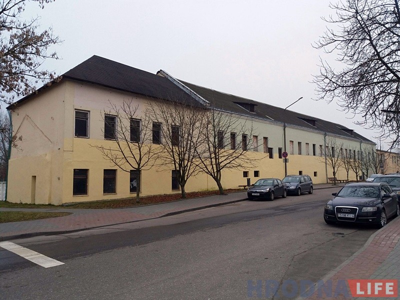 Былы гарбарны завод на Гарнавых пайшоў пад знос Былы гарбарны завод на Гарнавых пайшоў пад знос