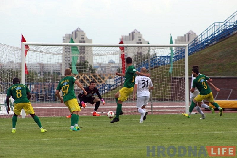 "Нёман" выпускае ў Гродне перамогу над "Іслаччу" "Нёман" выпускае ў Гродне перамогу над "Іслаччу"