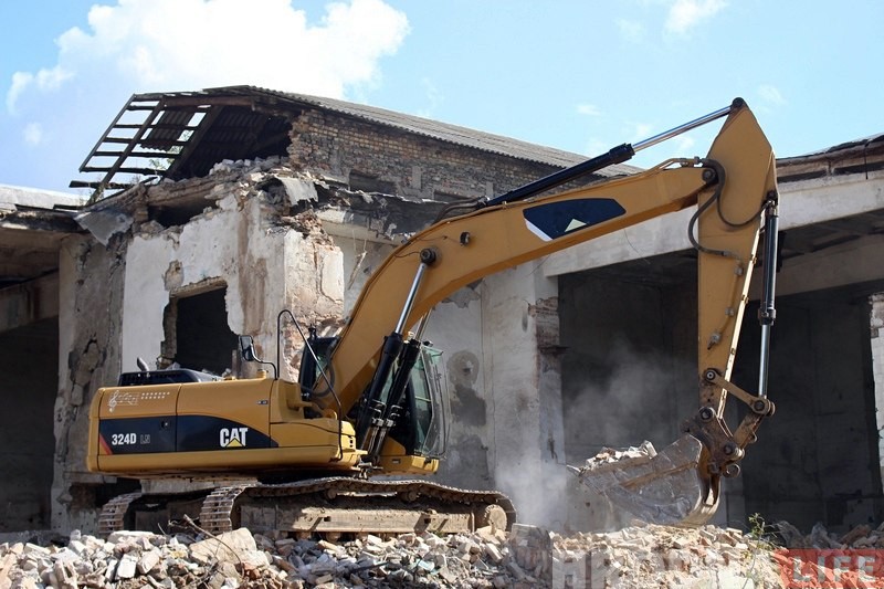 Былы гарбарны завод на Гарнавых пайшоў пад знос Былы гарбарны завод на Гарнавых пайшоў пад знос