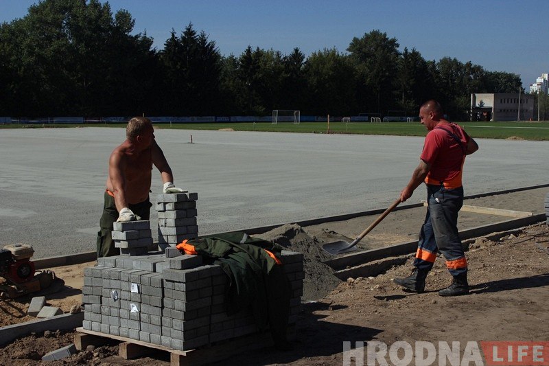 Яшчэ адно футбольнае поле са штучным газонам з'явіцца ў Гродне Яшчэ адно футбольнае поле са штучным газонам з'явіцца ў Гродне