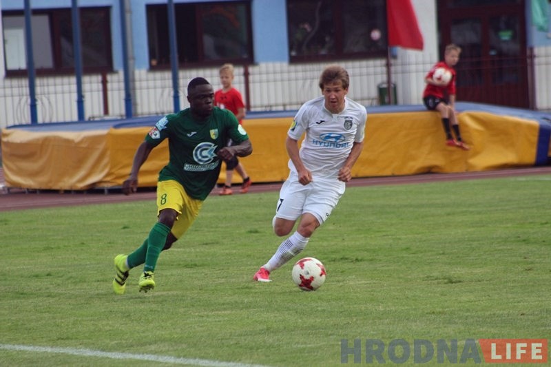 "Нёман" выпускае ў Гродне перамогу над "Іслаччу" "Нёман" выпускае ў Гродне перамогу над "Іслаччу"