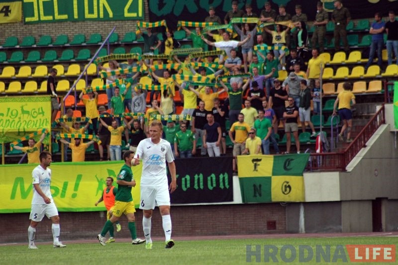 "Нёман" выпускае ў Гродне перамогу над "Іслаччу" "Нёман" выпускае ў Гродне перамогу над "Іслаччу"