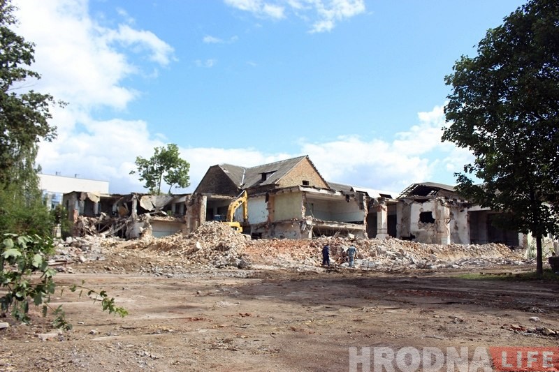 Былы гарбарны завод на Гарнавых пайшоў пад знос Былы гарбарны завод на Гарнавых пайшоў пад знос