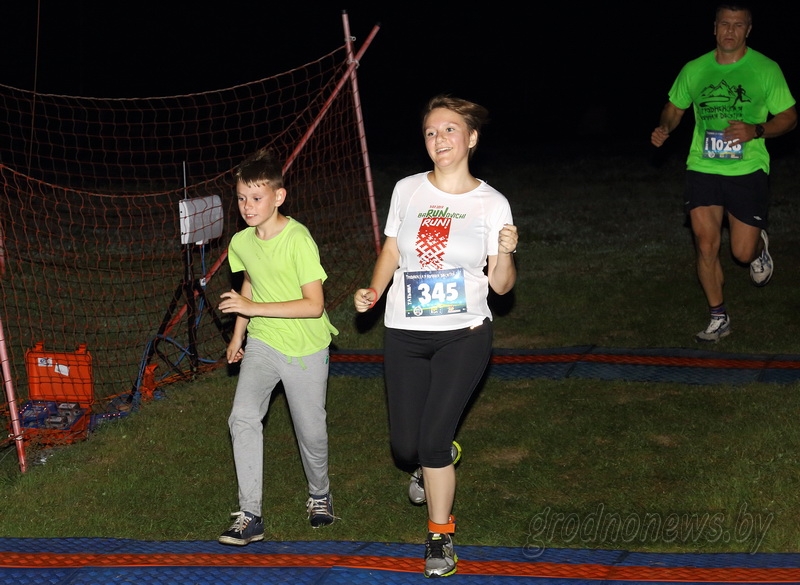 Начны забег: «Гродзенская начная дзясятка» набірае папулярнасць Начны забег: «Гродзенская начная дзясятка» набірае папулярнасць