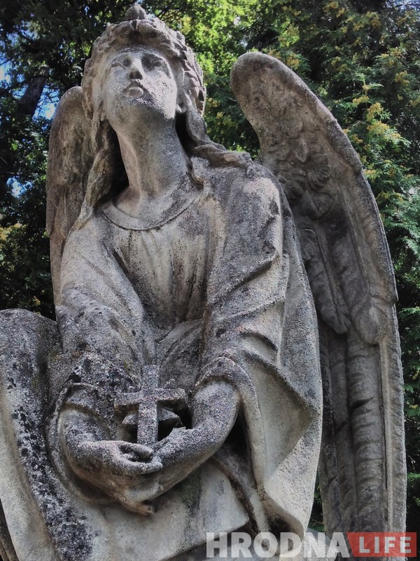 Добры прыклад для Гродна: як украінцы і палякі разам ратуюць Лычакаўскія могілкі Львова Добры прыклад для Гродна: як украінцы і палякі разам ратуюць Лычакаўскія могілкі Львова